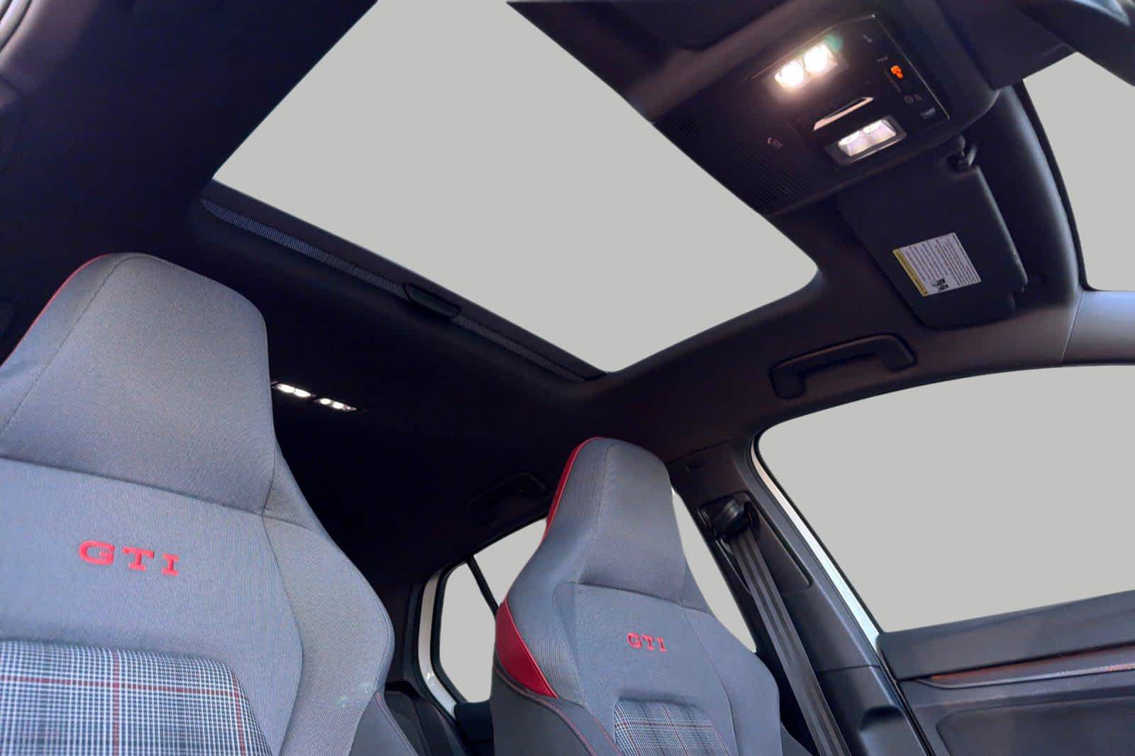 Used 2023 Volkswagen GTI SE FWD image 19