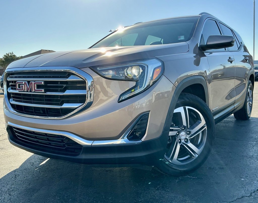 Used 2018 GMC Terrain SLT image 3