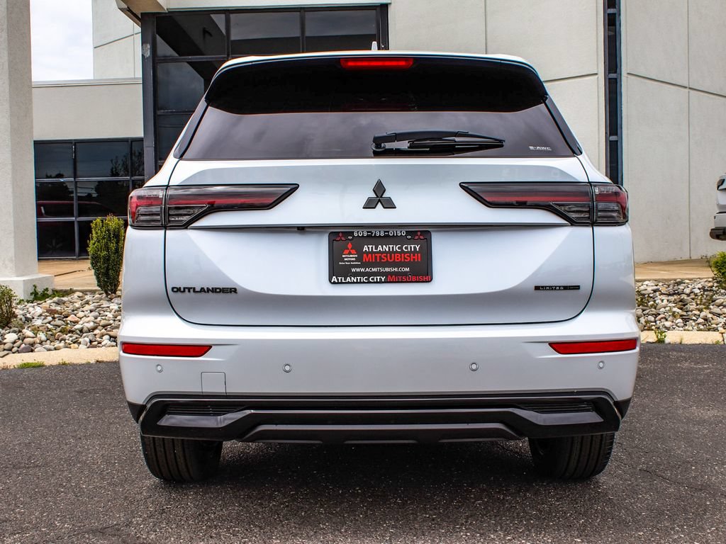 New 2026 Mitsubishi Outlander LE AWD/4WD image 5