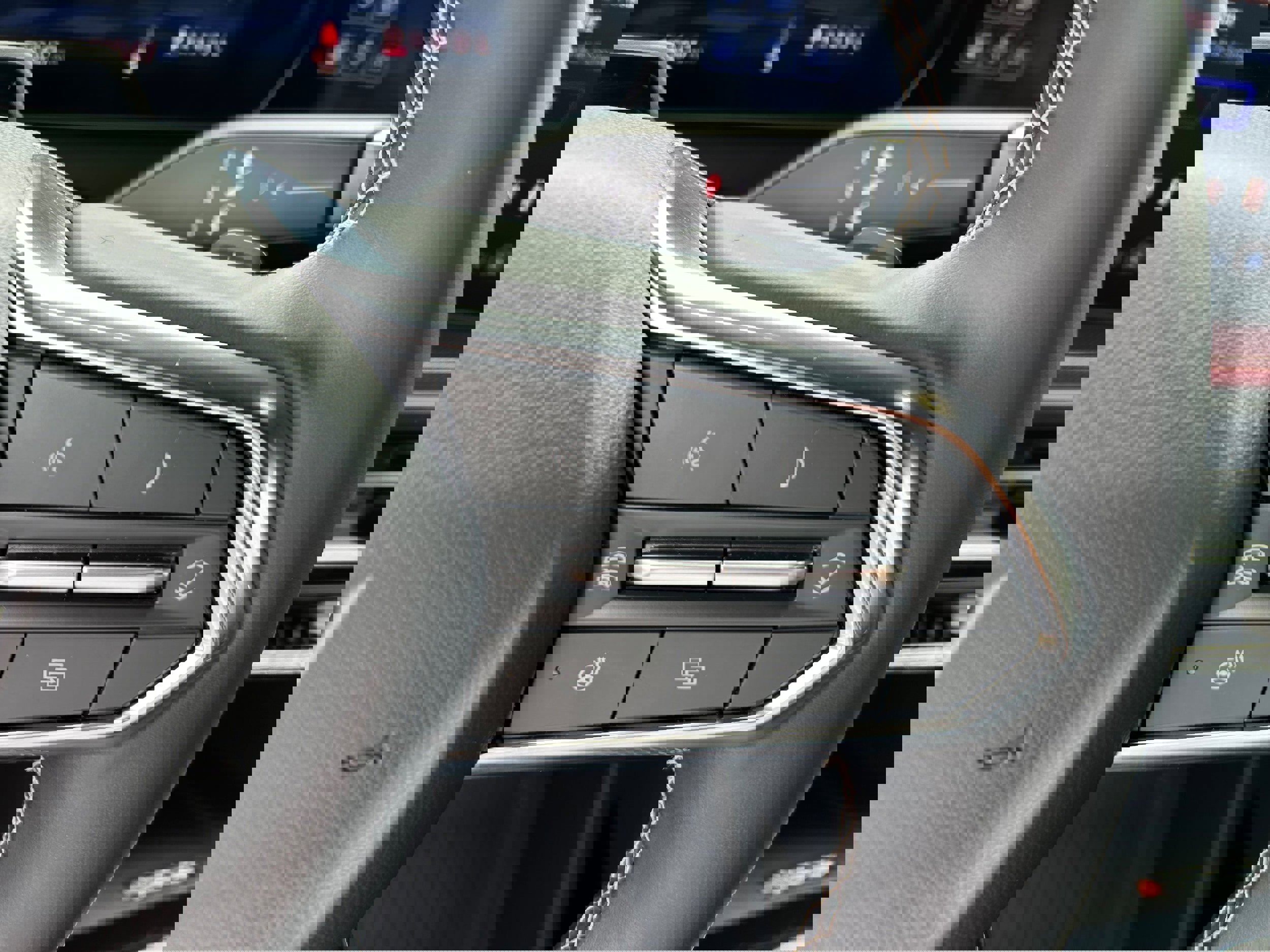 Used 2024 Chevrolet Traverse Z71 w/ Enhanced Driving Package AWD/4WD image 24