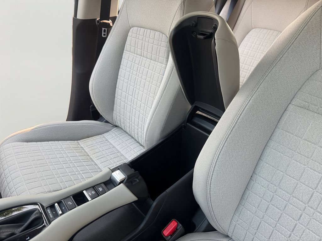 Certified 2024 Honda HR-V LX image 19