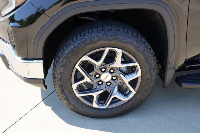 New 2026 GMC Sierra 1500 SLT image 9