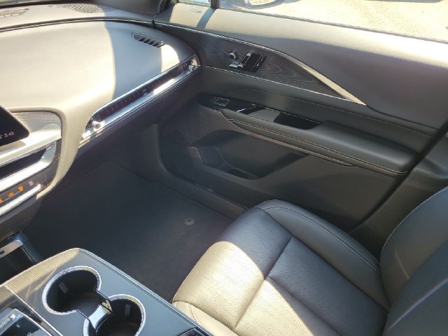 Certified 2024 Cadillac Lyriq Sport AWD/4WD image 13