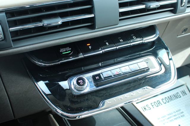 Used 2024 Lincoln Corsair Premiere image 19