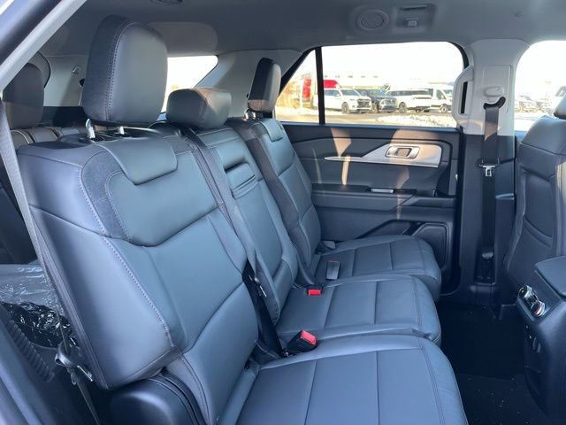 New 2026 Ford Explorer Active w/ Active Comfort Package image 16