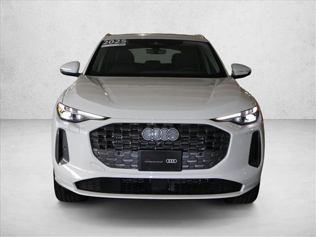 Used 2025 Audi Q5 Premium Plus w/ Premium Plus image 2