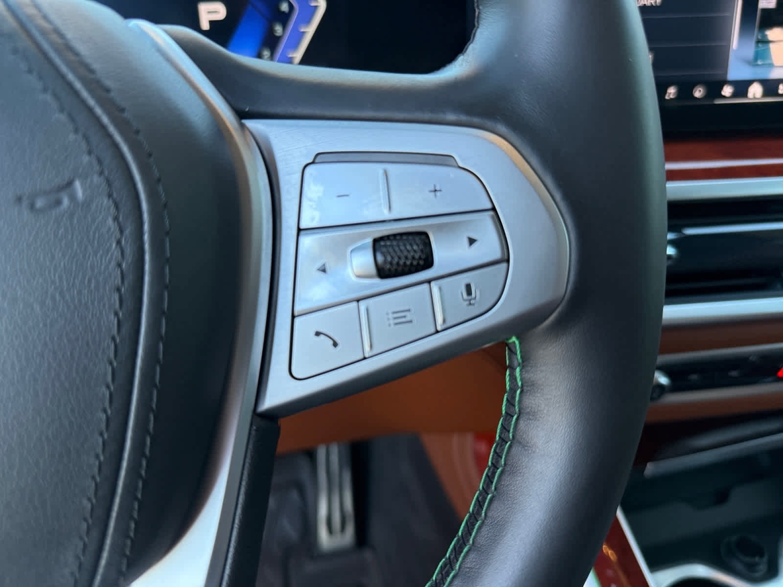 Used 2024 BMW ALPINA XB7 AWD/4WD image 24