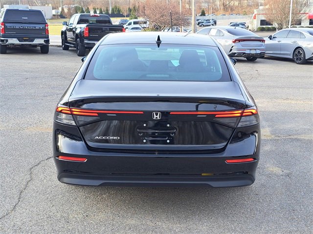 Used 2025 Honda Accord LX image 4