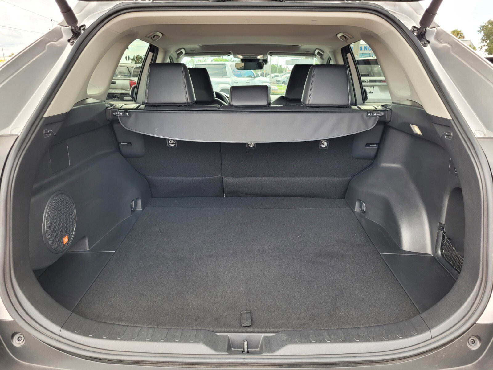 Used 2024 Toyota RAV4 Limited image 9