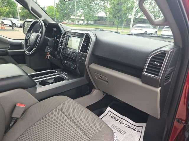 Used 2016 Ford F150 XLT w/ Equipment Group 302A Luxury AWD/4WD image 23