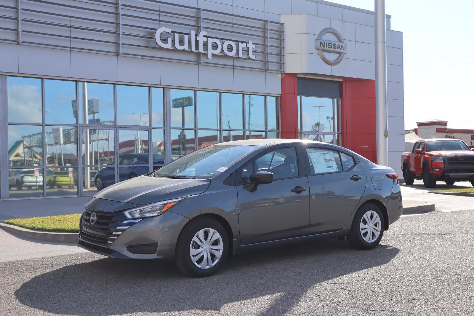 Used 2025 Nissan Versa S w/ Trunk Package image 2