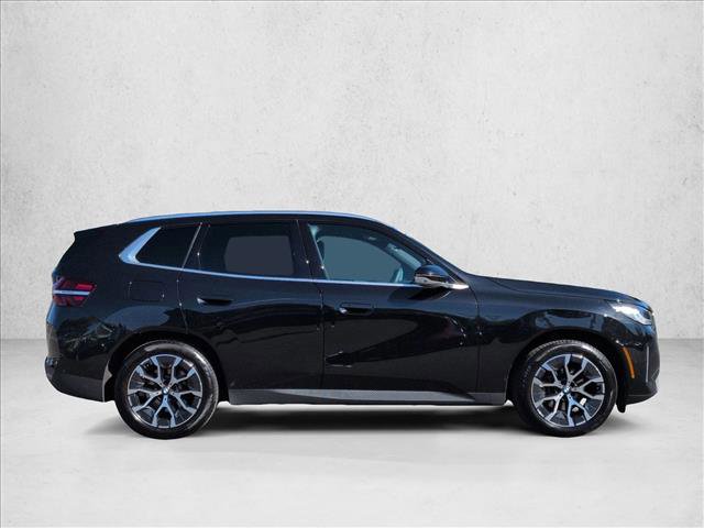 Used 2025 BMW X3 xDrive30i w/ Premium Package image 4