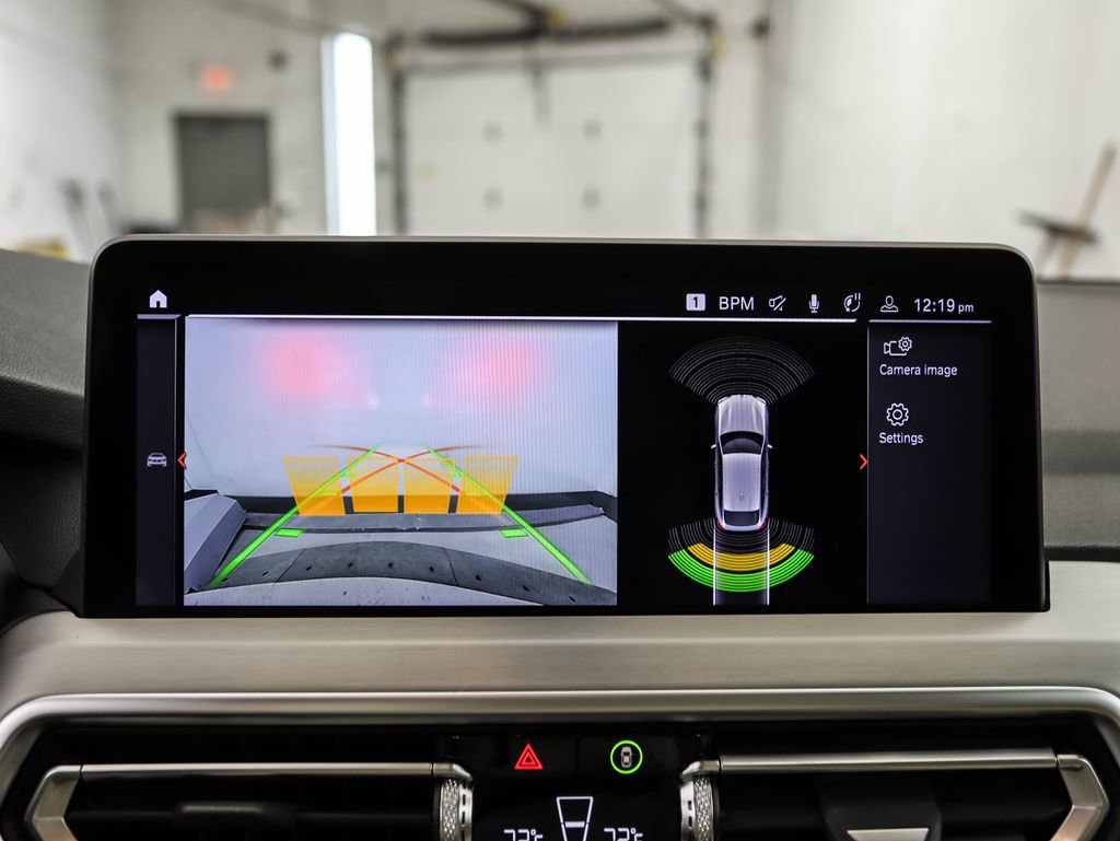 Certified 2025 BMW X4 xDrive30i image 18