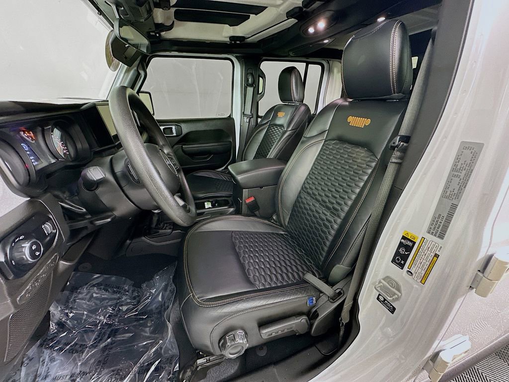Certified 2024 Jeep Gladiator Sport AWD/4WD image 30