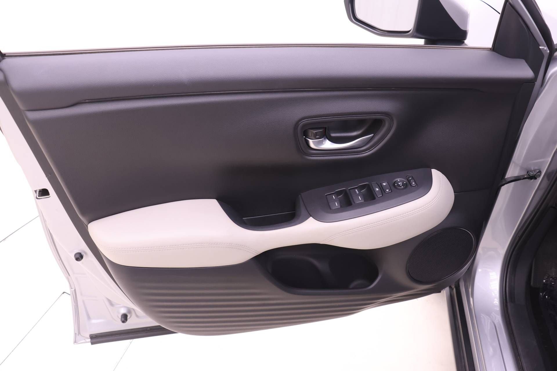 Certified 2023 Honda HR-V LX image 10