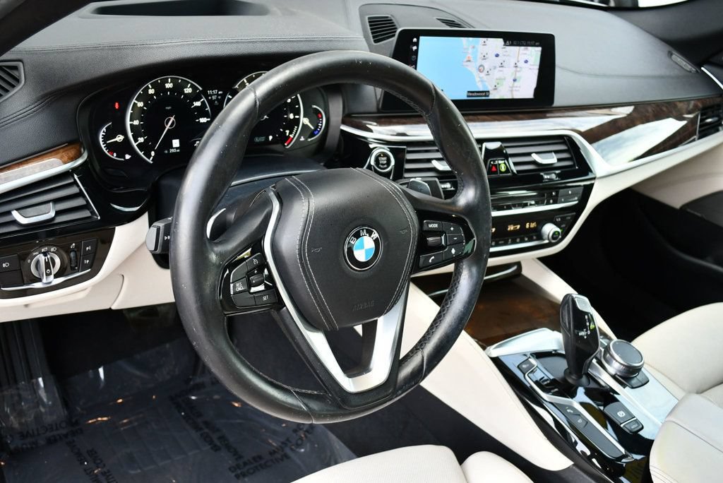 Used 2017 BMW 530i RWD image 12