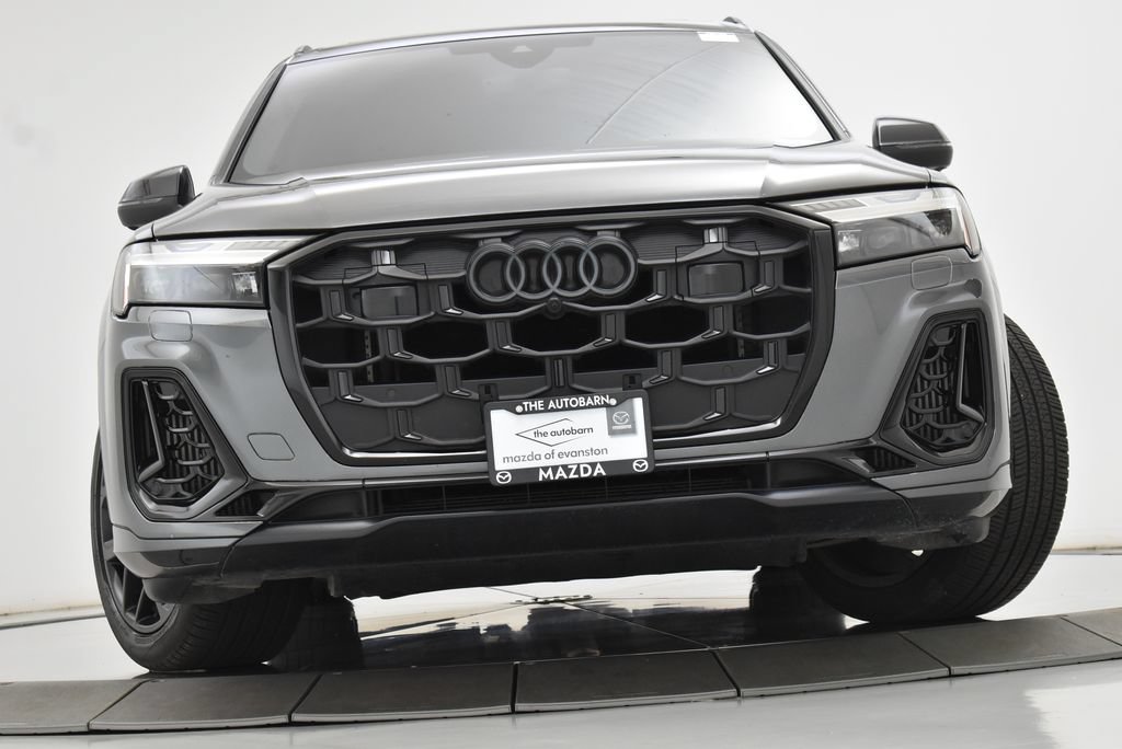 Used 2025 Audi SQ7 Prestige AWD/4WD image 5
