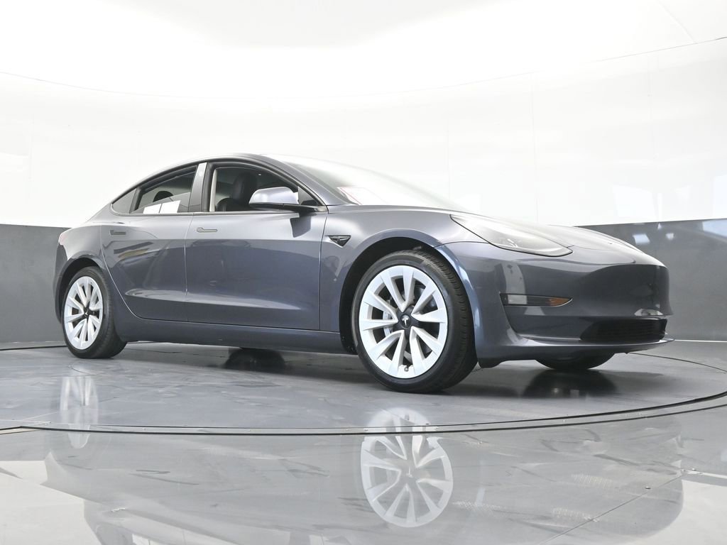 Used 2023 Tesla Model 3 Standard Range RWD image 57