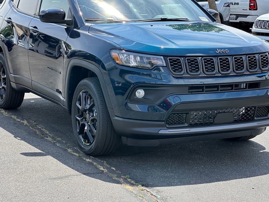 New 2026 Jeep Compass Latitude image 11