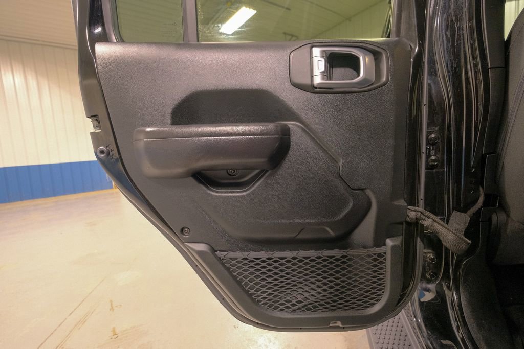 Used 2020 Jeep Wrangler Unlimited Sport S image 29