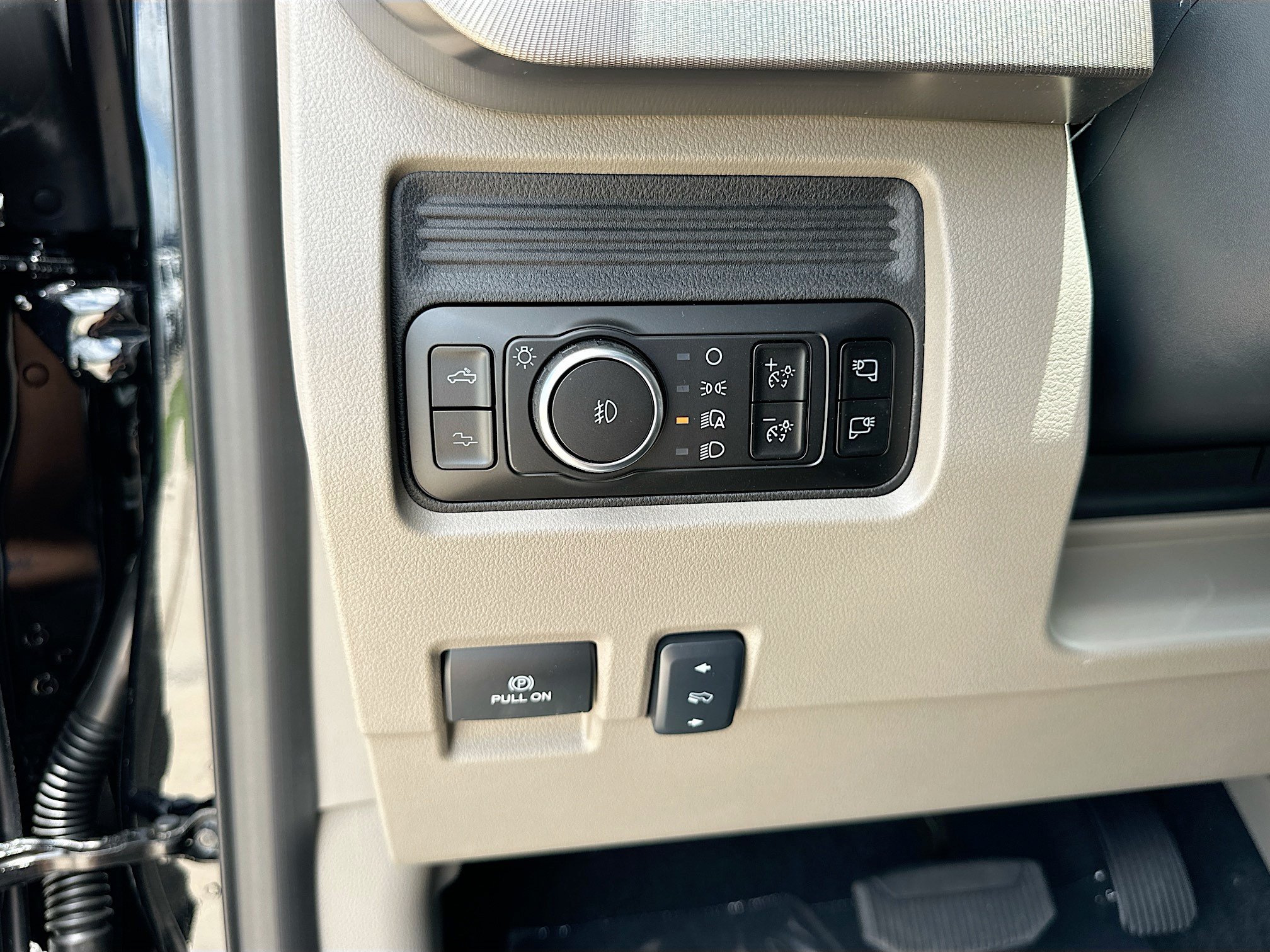 New 2026 Ford F350 Platinum w/ Platinum Plus Package AWD/4WD image 25