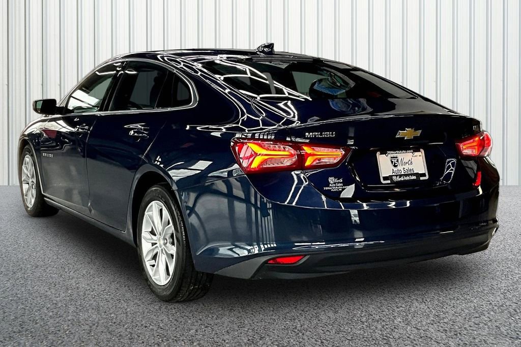Used 2022 Chevrolet Malibu LT FWD image 4