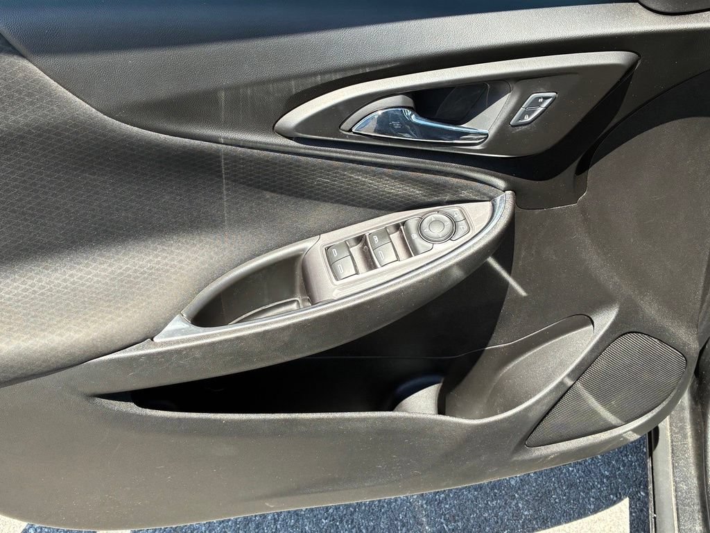 Used 2016 Chevrolet Malibu LT FWD image 22