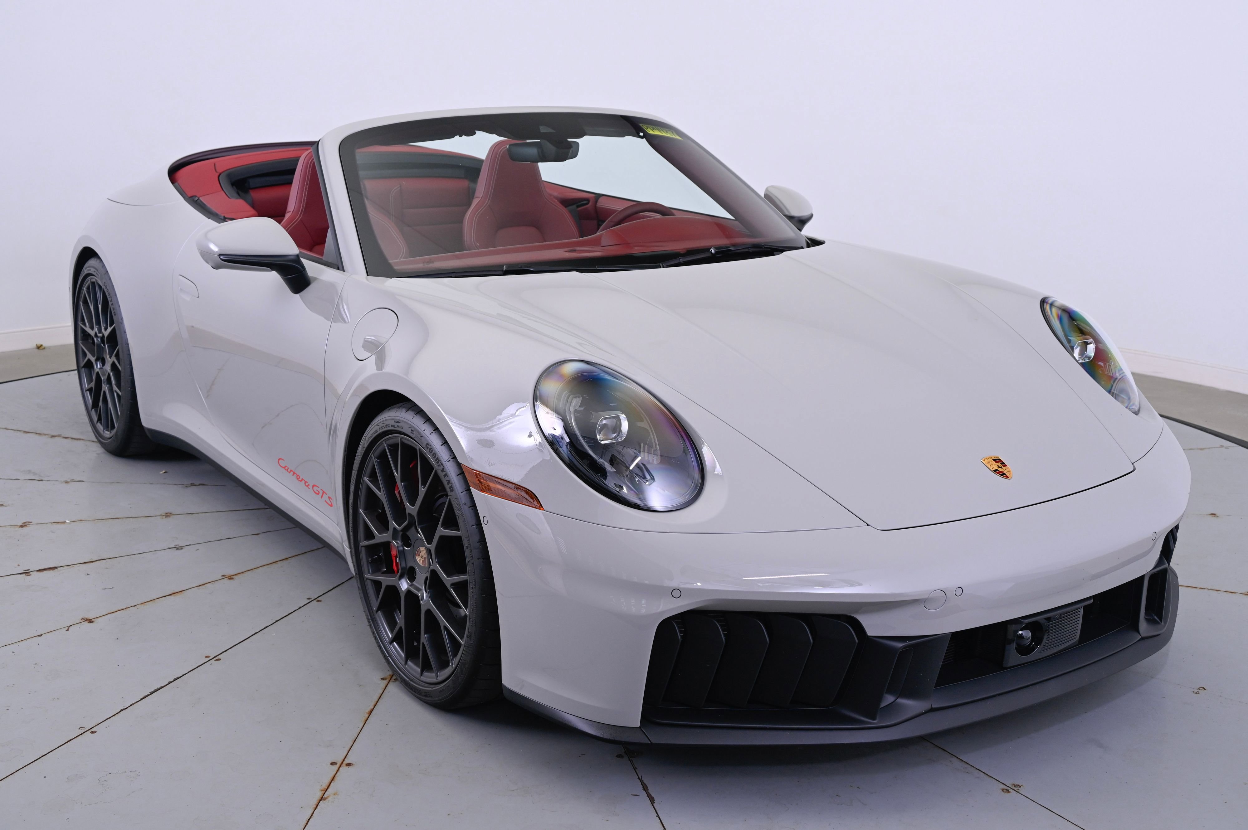 Used 2026 Porsche 911 Carrera GTS image 9