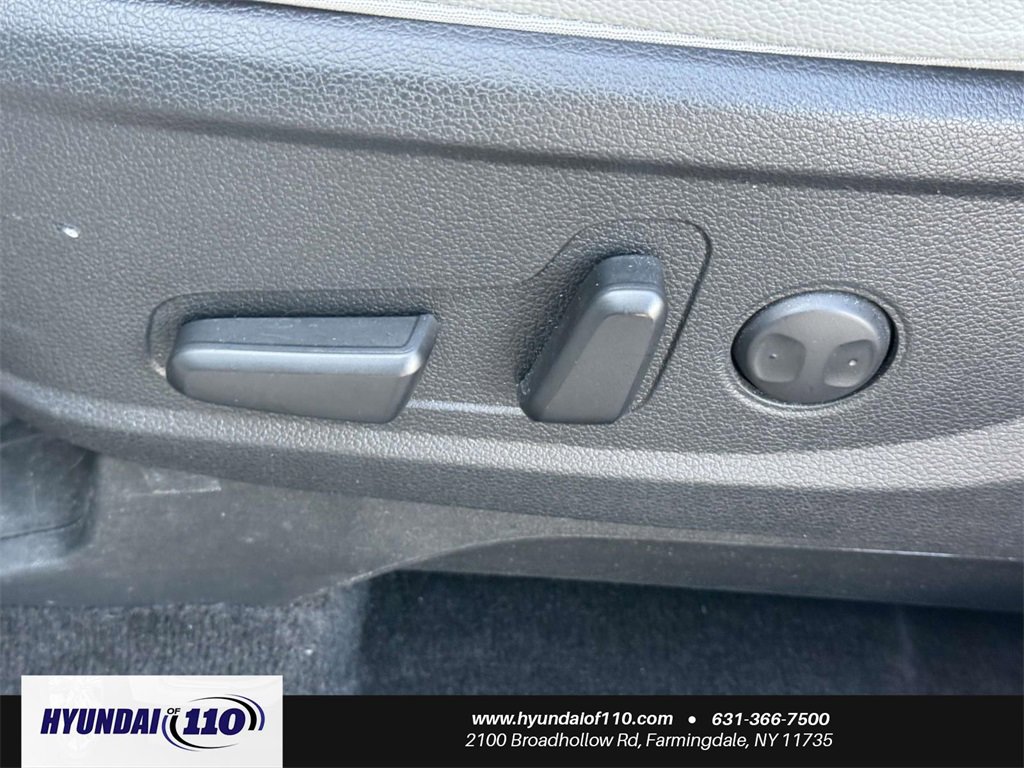 Used 2021 Hyundai Palisade SEL w/ Premium Package image 17