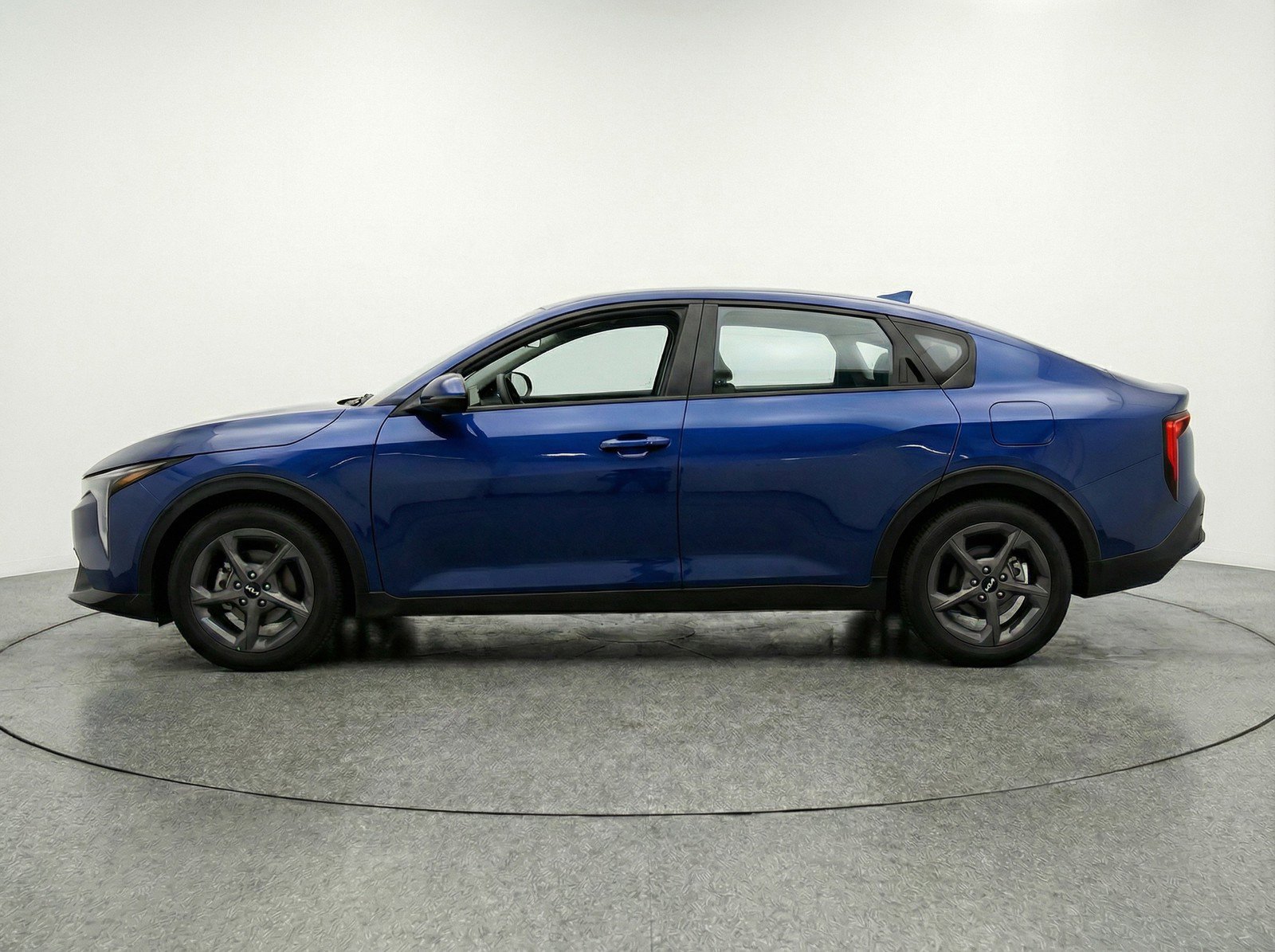 Used 2025 Kia K4 FWD image 5