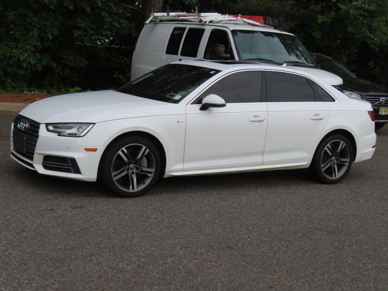 Used 2017 Audi A4 2.0T Prestige w/ Prestige Package AWD/4WD image 2