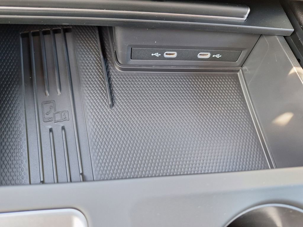 New 2026 Volkswagen Atlas Cross Sport SE image 17