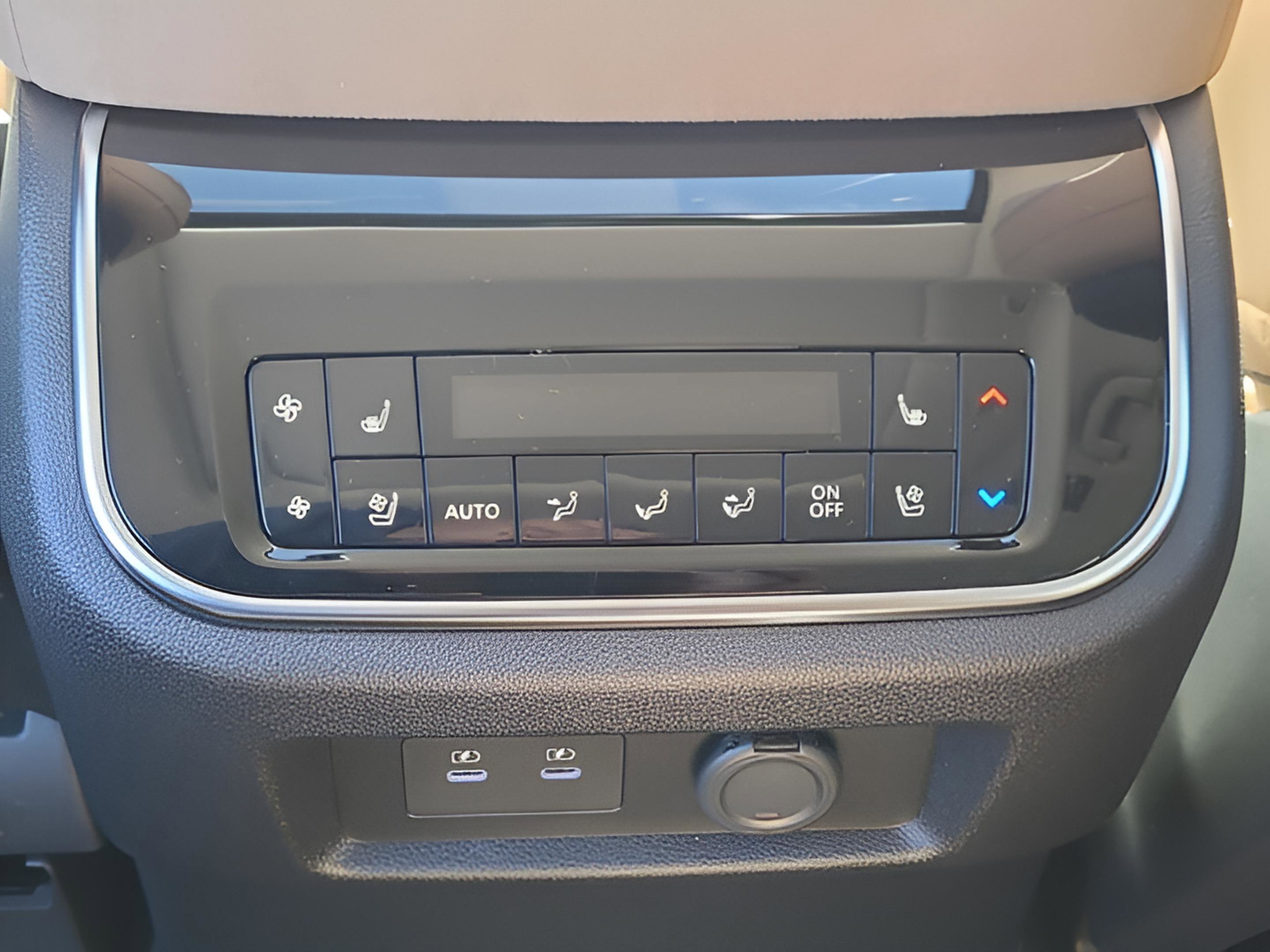 New 2026 INFINITI QX80 Luxe w/ Cargo Package image 14