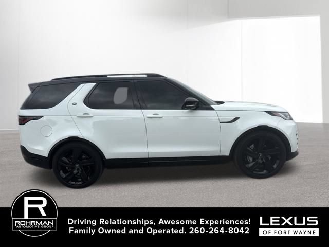Used 2024 Land Rover Discovery Dynamic SE AWD/4WD image 4
