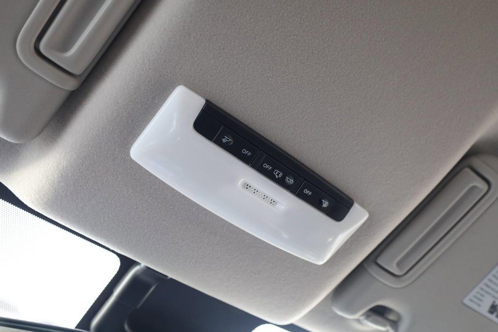 New 2025 Nissan Versa SV w/ Trunk Package image 16