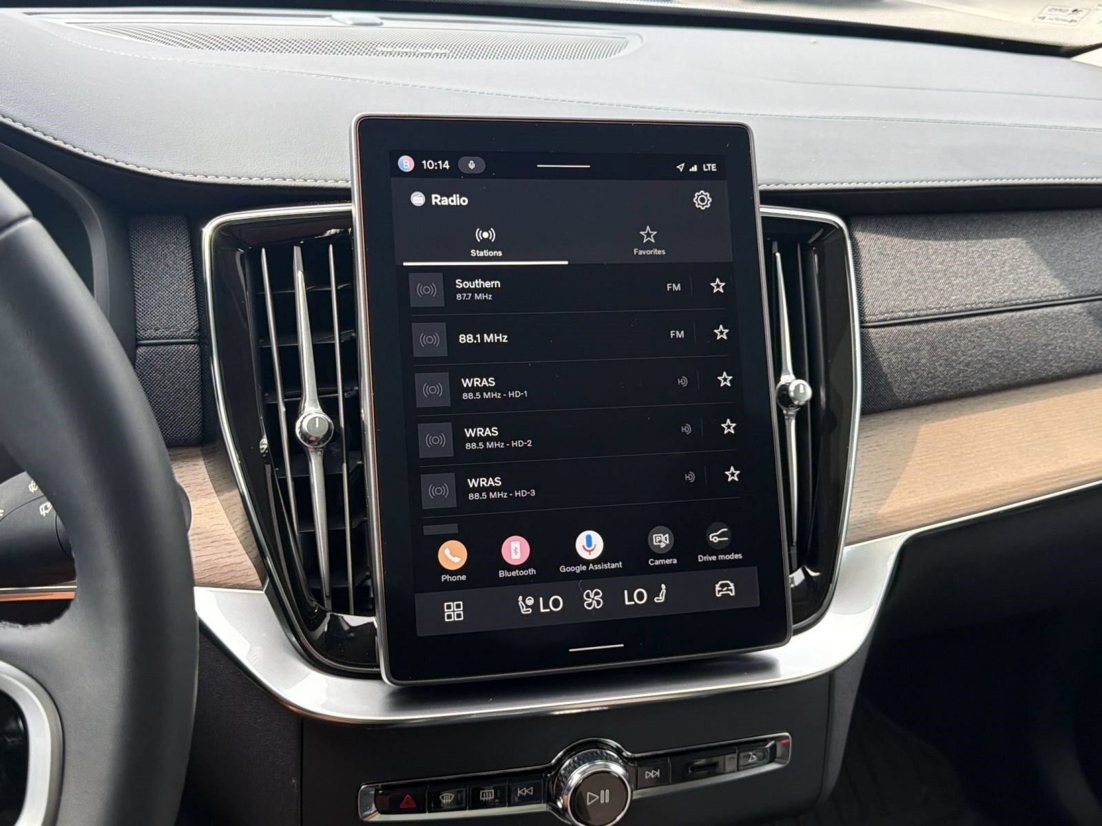 Certified 2025 Volvo XC90 B5 Plus AWD/4WD image 20