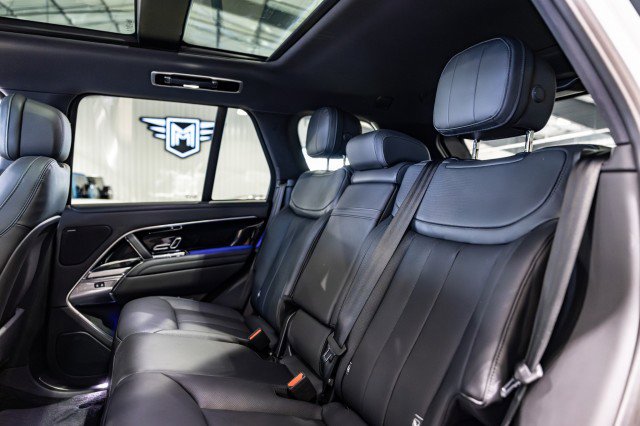 Used 2023 Land Rover Range Rover SE image 23