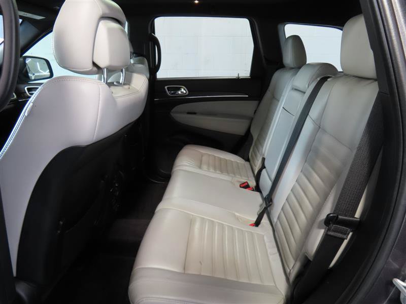 Used 2018 Jeep Grand Cherokee Limited AWD/4WD image 35