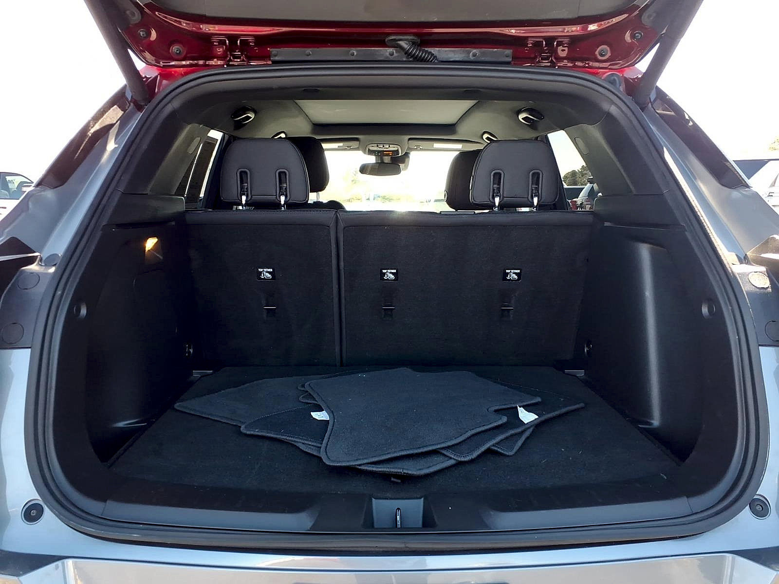 Certified 2022 Chevrolet TrailBlazer RS w/ Sun and Liftgate Package image 8