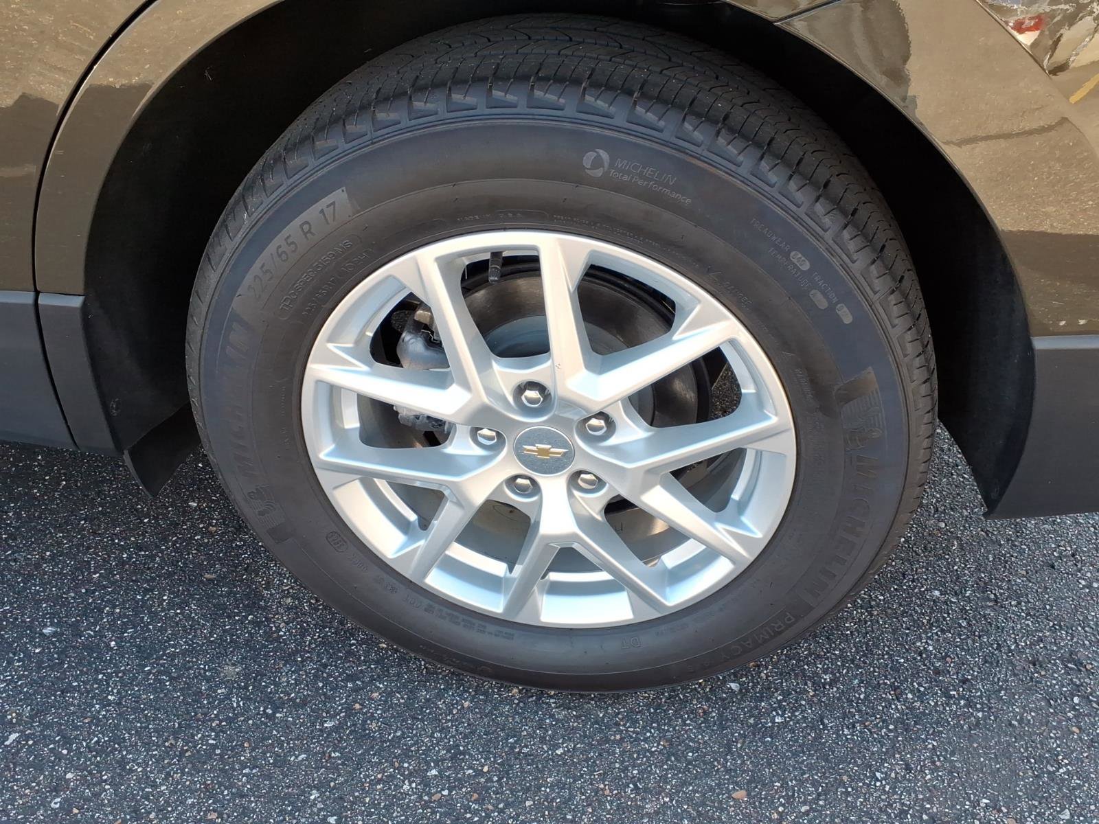 Used 2024 Chevrolet Equinox LT image 13