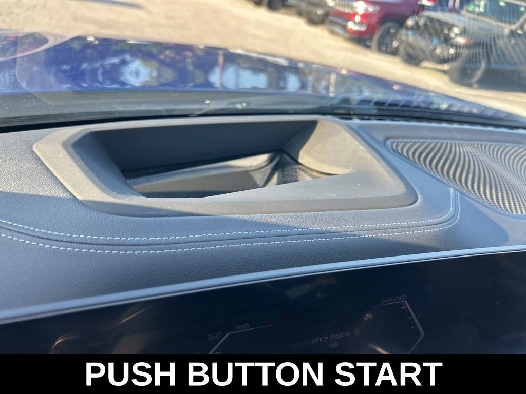 Used 2025 BMW 430i Convertible RWD image 12