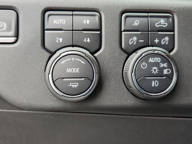 Certified 2022 Chevrolet Silverado 1500 ZR2 w/ Technology Package image 24