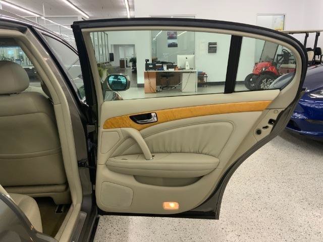 Used 2004 INFINITI Q45 Luxury RWD image 33
