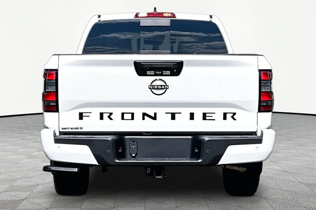 Used 2026 Nissan Frontier SV w/ Tow Package RWD image 7