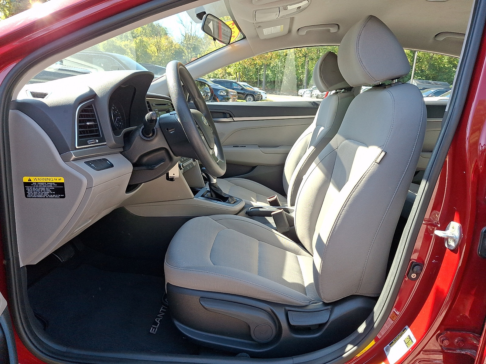 Used 2017 Hyundai Elantra SE FWD image 13