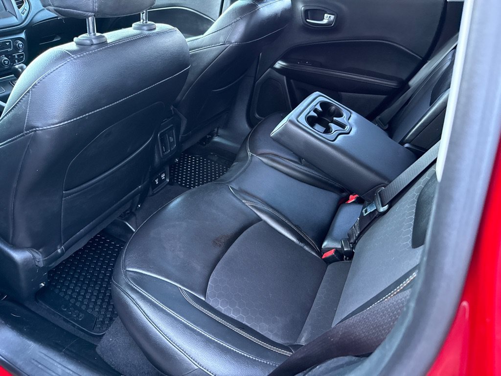 Used 2019 Jeep Compass Latitude w/ Popular Equipment Group FWD image 10