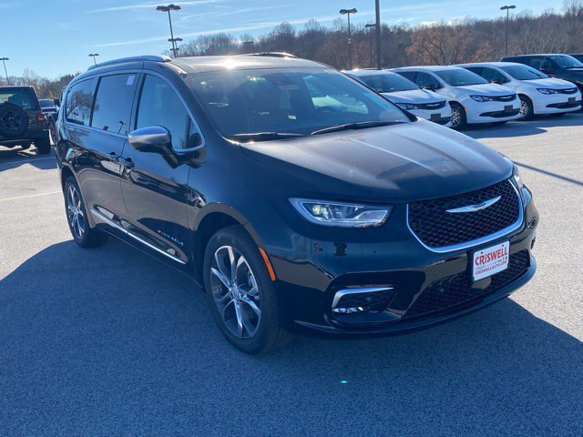 New 2026 Chrysler Pacifica Pinnacle AWD/4WD image 2
