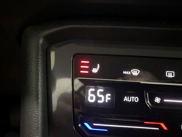 Used 2022 Volkswagen Tiguan SE FWD image 44