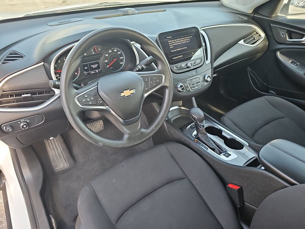 Used 2024 Chevrolet Malibu LT FWD image 15