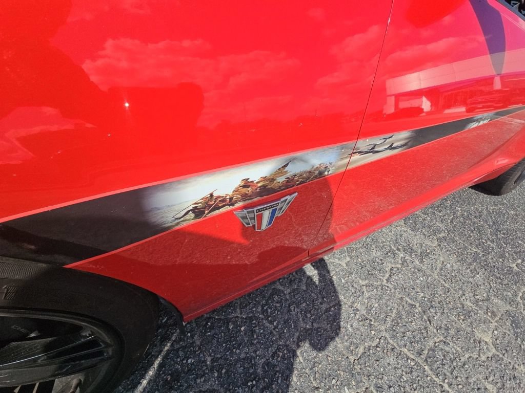 Used 2015 Chevrolet Camaro SS w/ Commemorative Special Edition RWD image 3